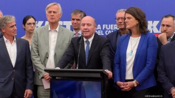 18112502 REUNIÓN DE EQUIPO ECONÓMICO DE JOSÉ ANTONIO KAST 01 (1)