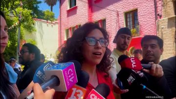 23112511 GAEL YEOMANS (FA) POR ENCUENTRO CON JEANNETTE JARA 01