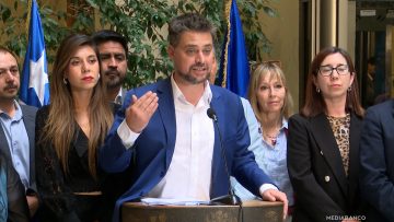 241125C01 DIPUTADOS INGRESAN AC CONTRA MINISTRO SIMPERTIGUE 01