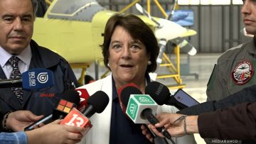 25112503 MINISTRA DEL PIANO INFORMA AVANCE DE AVIÓN T-40 NEWÉN EN ENAER 01 (1)