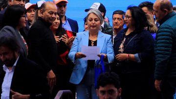 011225TEMU04 APOYO 02 JEANNETTE JARA EN PADRE LAS CASAS 12