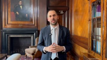 02122502 MINISTRO DE HACIENDA POR OCDE 01