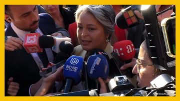 03122501 LLEGADA JEANNETTE JARA A DEBATE ARCHI 10