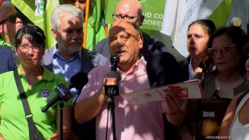 04122501 CUT LLEGA AL MINISTERIO DE HACIENDA 01