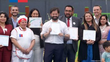 04122504 PRESIDENTE BORIC INAUGURA JARDÍN INFANTIL EN LO ESPEJO 13