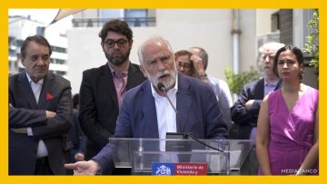 04122510 PUNTO DE PRENSA MINISTRO DE VIVIENDA DEST