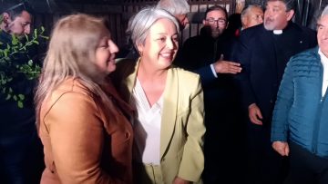 041225HUA01. APOYOS JEANNETTE JARA EN HUALPEN 21