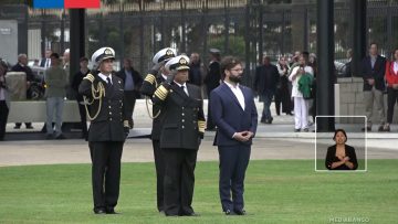 101225VALPO01 CEREMONIA DE EGRESO DE GUARDIAMARINAS 01