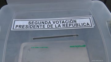 13122504 APOYO NUEVAS CINTAS EN URNAS POR SEGUNDA VUELTA 01