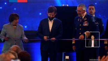 22122526 PRESIDENTE BORIC INAUGURA CENTRO ESPACIAL 01