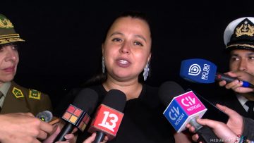 271225VALPO02 VOCERÍA AUTORIDADES PRUEBA DE FUEGOS ARTIFICIALES VALPARAÍSO 01