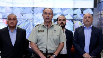 29122513 AUTORIDADES POR SALIDA DE VEHICULOS EN AÑO NUEVO 01 (1)