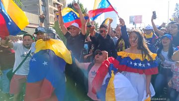 03012603 APOYO REACCIÓN VENEZOLANOS EN ESTACIÓN CENTRAL 01