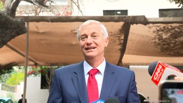 05012602 LLEGADA PRESIDENTE ELECTO KAST A LA OPE 01