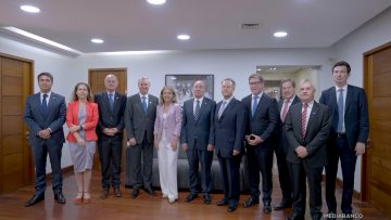 06012610 APOYOS PRESIDENTE ELECTO CON CPC 01