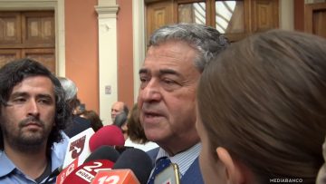 07012602 DECLARACIONES SENADOR COLOMA 01