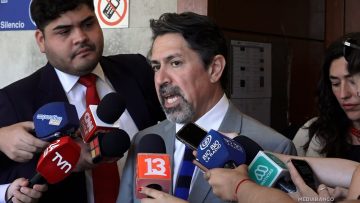 09012609 AUDIENCIA CASO FARMACIAS POPULARES 04