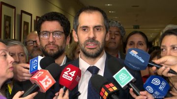 130126C01 VOCERÍA MINISTRO DE HACIENDA POR REAJUSTE 01