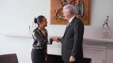 15012511 APOYOS PRESIDENTE ELECTO EN REUNIÓN CON ALCALDESA DE ISLA DE PASCUA 01
