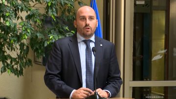 200126C06 DIPUTADO ANDRÉS LONGTON 01 (1)