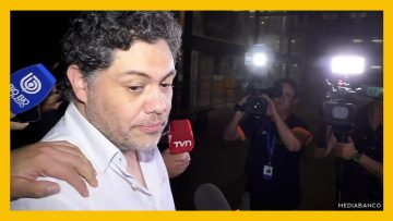 03022617 SALIDA DE ALBERTO LARRAIN DEL CENTRO DE JUSTICIA 08