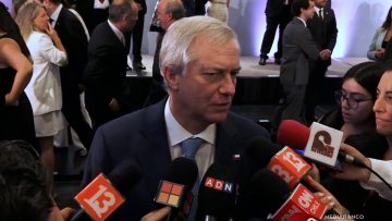 07022603 PRESIDENTE ELECTO POR SUBSECRETARIO DE FF.AA. 01