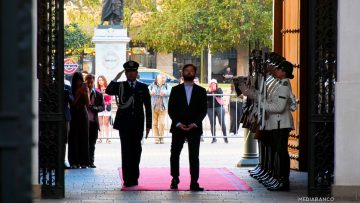 16022601 HONORES PRESIDENTE BORIC 01