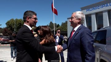 160226FRUTI02 APOYOS LLEGADA JOSÉ ANTONIO KAST A MUNICIPALIDAD DE FRUTILLAR 01