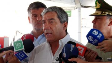 01032603DELEGADO PRESIDENCIAL RM Y CARABINEROS POR SUPERCLASICO 01