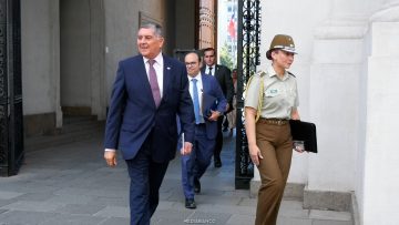 02032616 LLEGADA DE ALVARADO A LA MONEDA 01 (1)