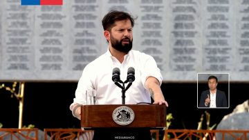 09032630 PRESIDENTE BORIC EN MEMORIAL DE DETENIDOS DESAPARECIDOS 01