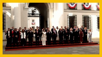 12032604 FOTOGRAFIA OFICIAL PRESIDENTE KAST CON SUBSECRETARIOS DEST