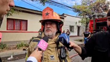 15032613 BOMBEROS POR INCENDIO EN CITÉ DE SANTIAGO CENTRO 01