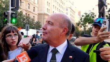 17032618 LLEGADA MINISTRO DE HACIENDA 01