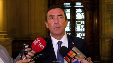 20032611 PUNTO DE PRENSA DEL MINISTRO DE JUSTICIA TRAS VISITAR EL TC 10 (1)