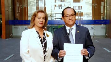 23032602 DIPUTADOS UDI PRESENTAN DENUNCIA CONTRA EXMINISTRA DE SALUD 01 (1)