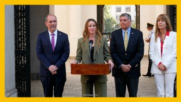 27032604 MINISTROS POR PLAN CHILE SALE ADELANTE DEST