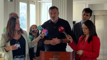 31032604 ALCALDE DE ÑUÑOA POR VIOLENCIA EN COLEGIOS 01 (1)