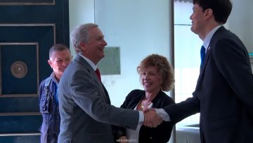08042617 LLEGADA DE PRESIDENTE KAST A MINISTERIO DE BIENES NACIONALES 01 (1)