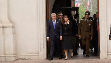 10042608 LLEGADA Y SALIDA PRESIDENTE KAST 01 (1)