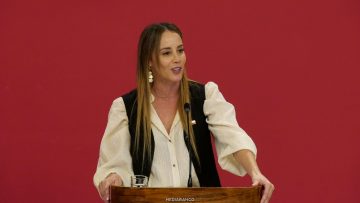 14042608 DÍA NACIONAL DEL LOCUTOR 01 (1)