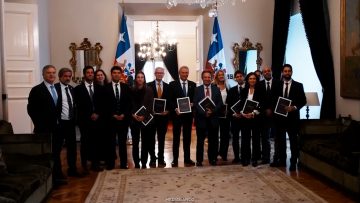 14042619 IMÁGENES PRESIDENTE KAST CON CENTROS DE ESTUDIOS 01