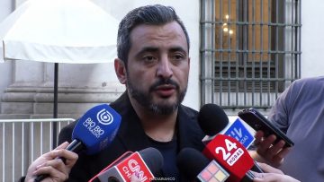 15042611 APOYO CHRISTOPHER WHITE 01