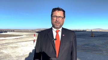 18042601 CANCILLER Y PRESIDENTE REP. CHECA EN OBSERVATORIO ASTRONÓMICO 01