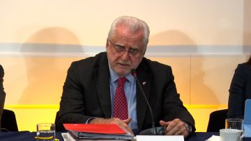 20042626 APOYOS Y DECLARACIONES MÁXIMO PACHECO EN JUNTA DE ACCIONISTAS 01