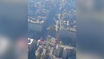 26042606 APOYO AÉREO MARATÓN DE SANTIAGO 07