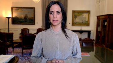 28042603 PRESIDENTA DEL SENADO 01 (1)