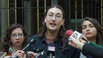 29042616 DIPUTADAS DEL FA ENTREGAN PROYECTO DE LEY EN EL MINEDUC 01