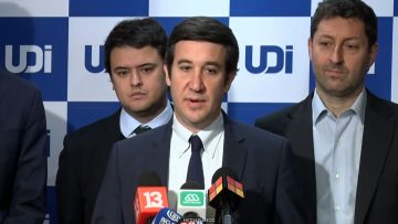 04082602 PUNTO DE PRENSA UDI 01