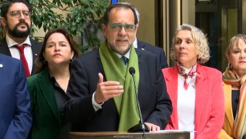 040826C06 DIPUTADOS PRESENTAN PROYECTO DE REFORMA CONSTITUCIONAL 01 (1)